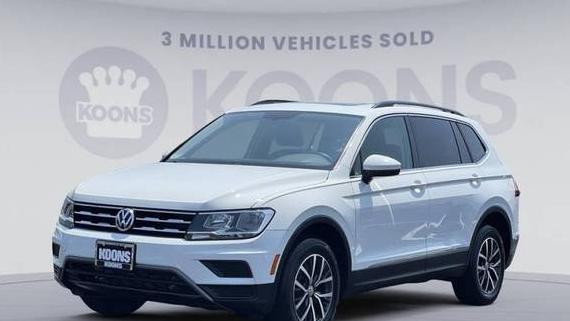 VOLKSWAGEN TIGUAN 2018 3VV2B7AX0JM192365 image