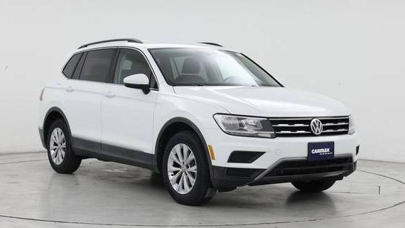 VOLKSWAGEN TIGUAN 2018 3VV2B7AX1JM144891 image