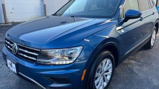 VOLKSWAGEN TIGUAN 2018 3VV2B7AX8JM162188 image