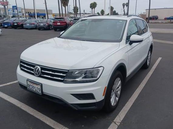 VOLKSWAGEN TIGUAN 2018 3VV3B7AX1JM119851 image