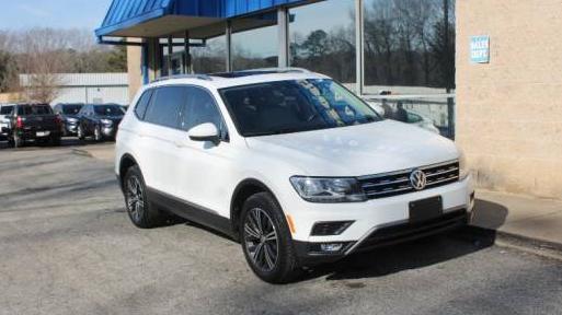 VOLKSWAGEN TIGUAN 2018 3VV3B7AX4JM176982 image