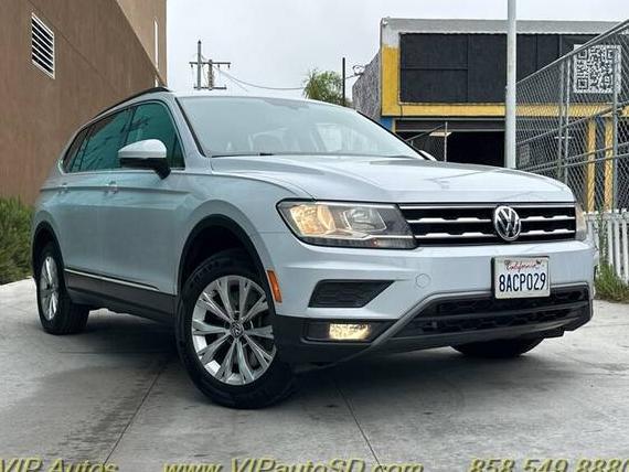 VOLKSWAGEN TIGUAN 2018 3VV3B7AX2JM002103 image