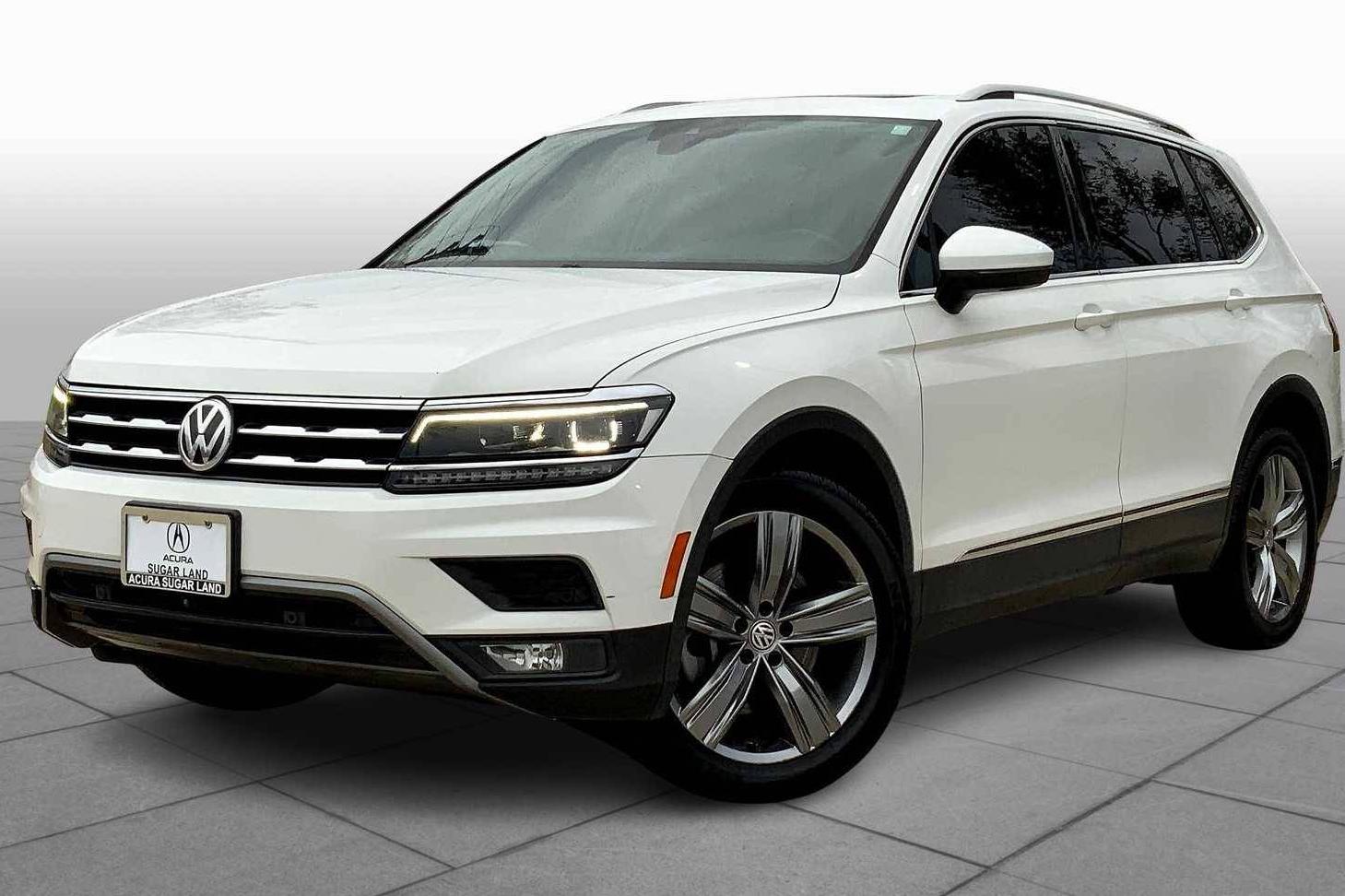 VOLKSWAGEN TIGUAN 2018 3VV5B7AX9JM136423 image