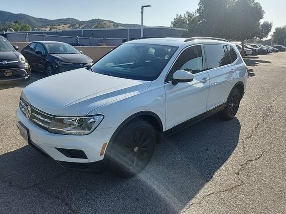 VOLKSWAGEN TIGUAN 2018 3VV3B7AX0JM159628 image