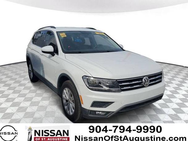 VOLKSWAGEN TIGUAN 2018 3VV3B7AX7JM028924 image