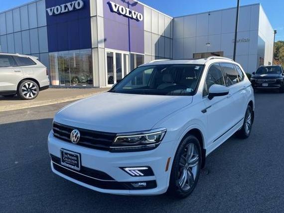 VOLKSWAGEN TIGUAN 2018 3VV4B7AX9JM027746 image