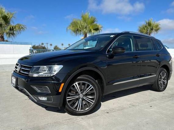 VOLKSWAGEN TIGUAN 2018 3VV3B7AX5JM015086 image