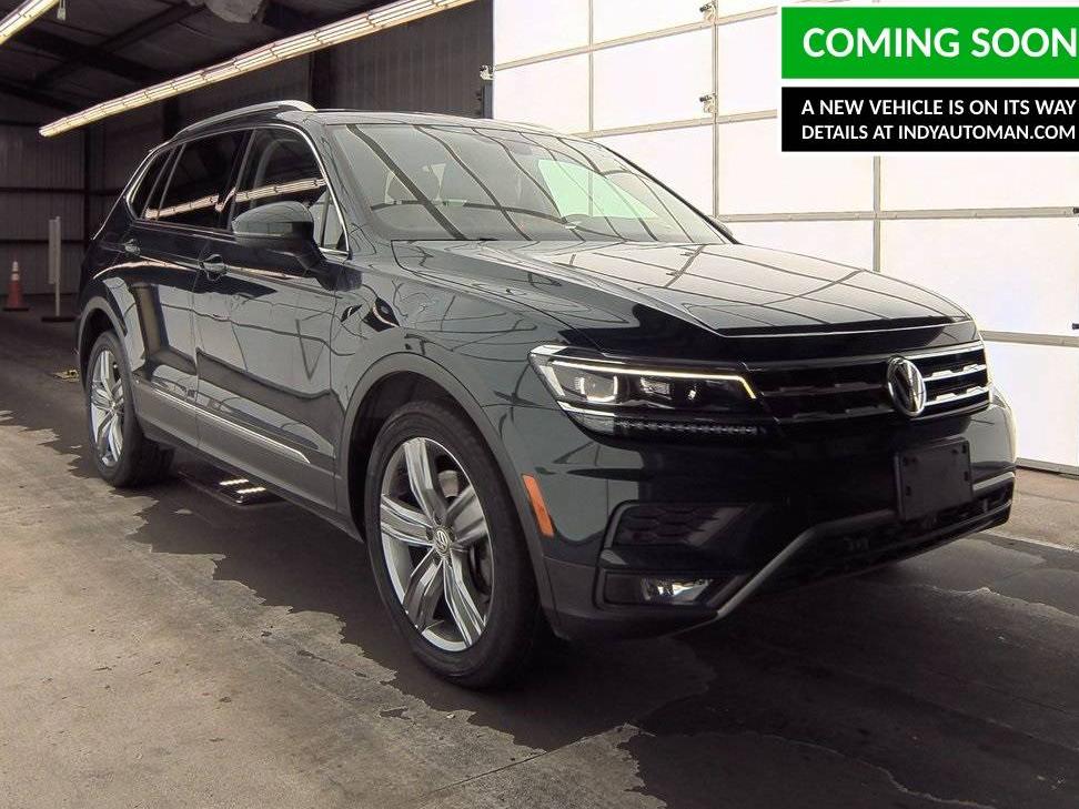 VOLKSWAGEN TIGUAN 2018 3VV4B7AX0JM130683 image