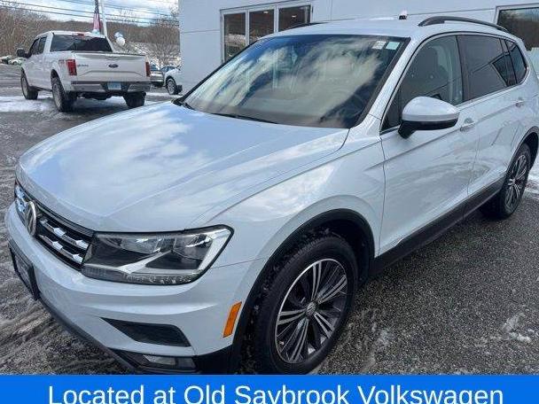 VOLKSWAGEN TIGUAN 2018 3VV2B7AX2JM036473 image