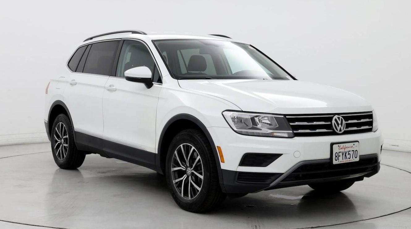 VOLKSWAGEN TIGUAN 2018 3VV3B7AX4JM198576 image