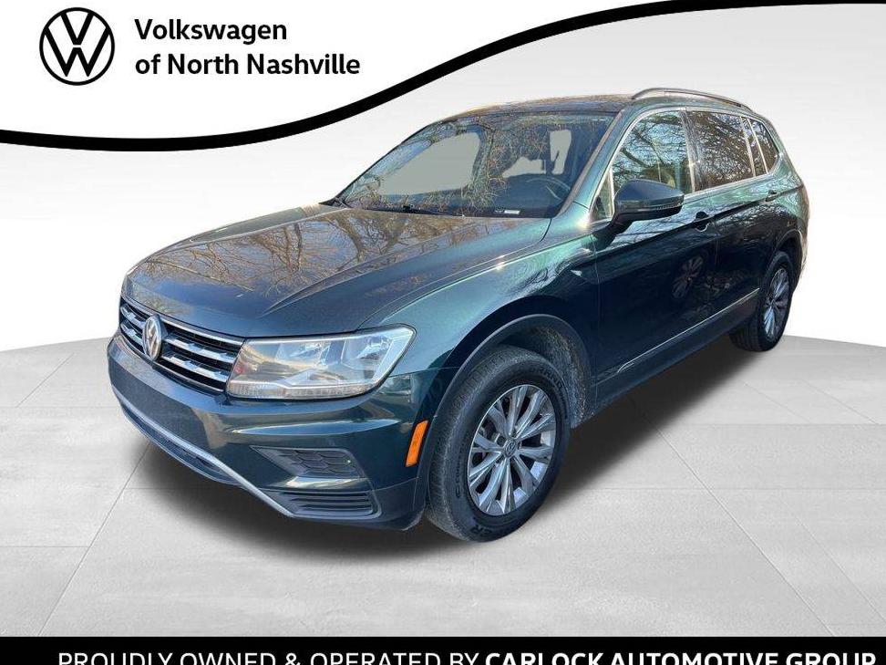 VOLKSWAGEN TIGUAN 2018 3VV3B7AX8JM108457 image