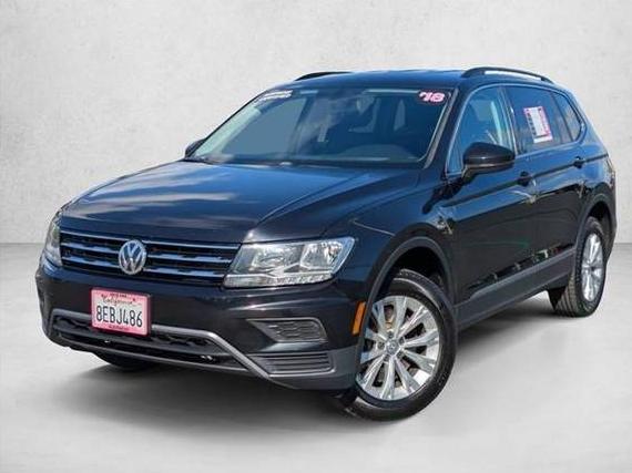 VOLKSWAGEN TIGUAN 2018 3VV2B7AX2JM172716 image