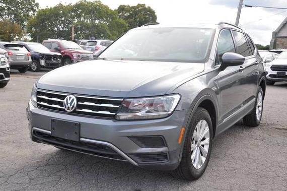 VOLKSWAGEN TIGUAN 2018 3VV2B7AX5JM177537 image