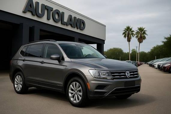 VOLKSWAGEN TIGUAN 2018 3VV3B7AX3JM092085 image