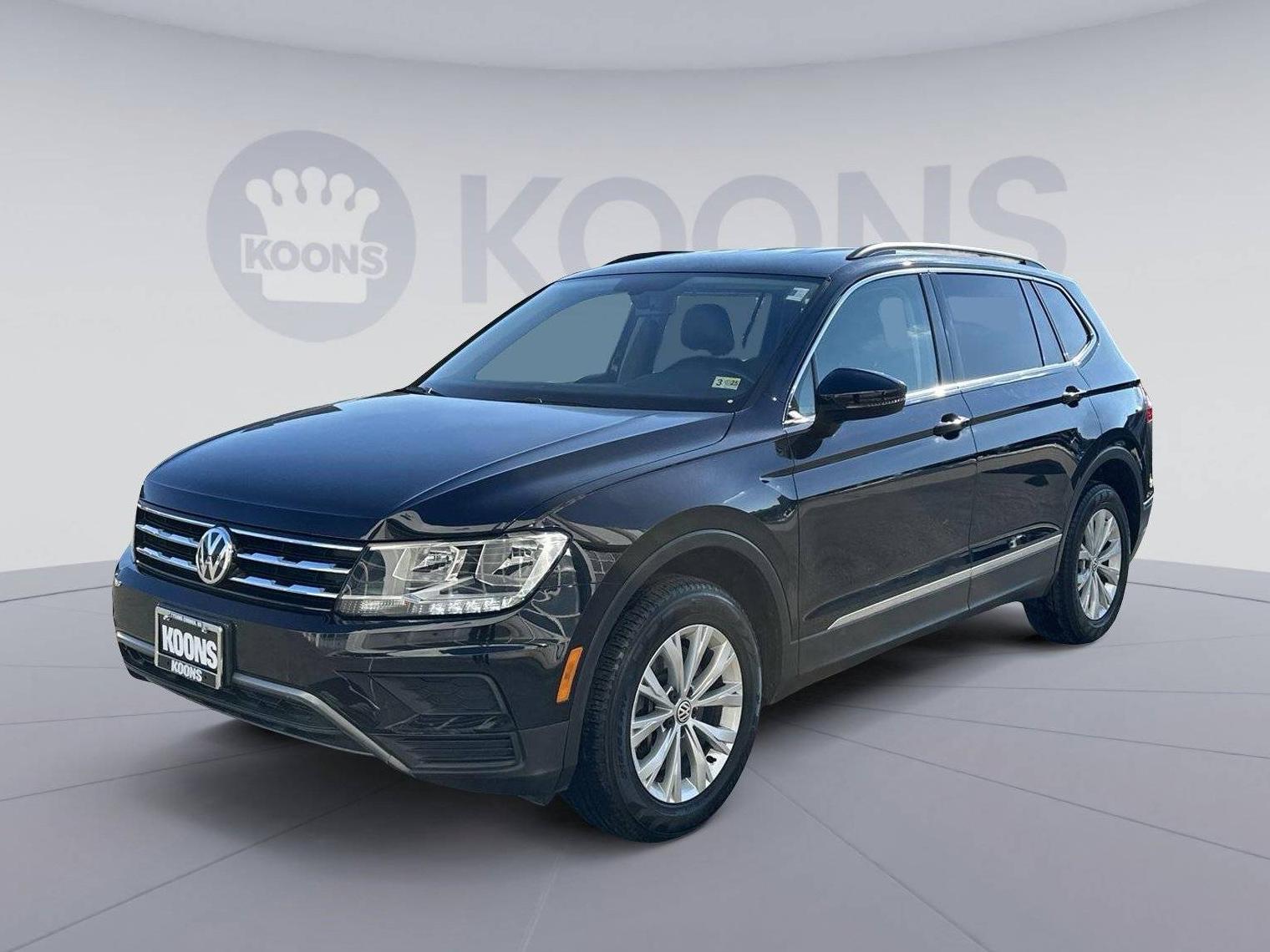 VOLKSWAGEN TIGUAN 2018 3VV2B7AX8JM155404 image