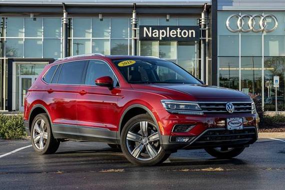 VOLKSWAGEN TIGUAN 2018 3VV4B7AX1JM221509 image