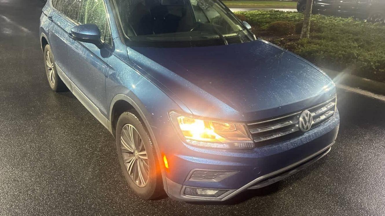 VOLKSWAGEN TIGUAN 2018 3VV3B7AX9JM021733 image