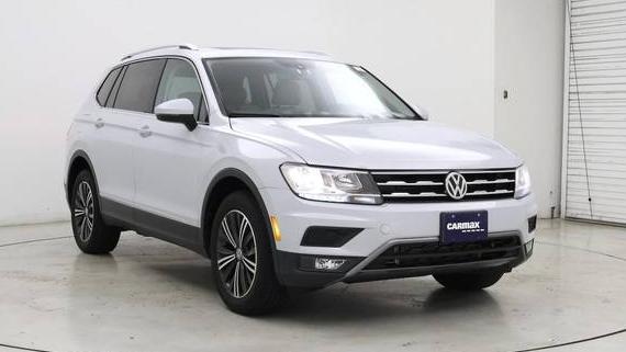 VOLKSWAGEN TIGUAN 2018 3VV3B7AX5JM132277 image