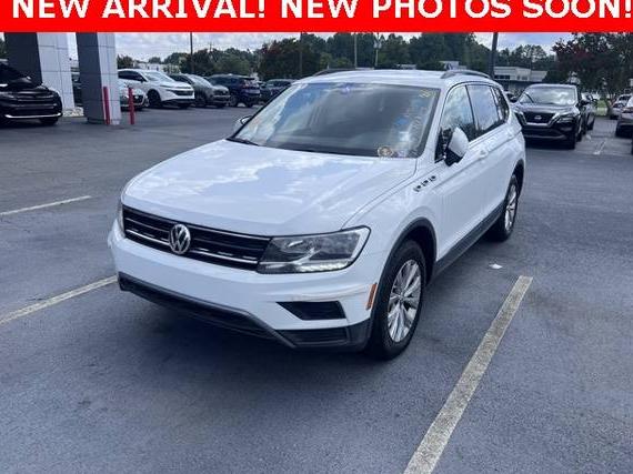 VOLKSWAGEN TIGUAN 2018 3VV3B7AX2JM151272 image