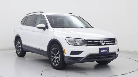 VOLKSWAGEN TIGUAN 2018 3VV3B7AX0JM198347 image