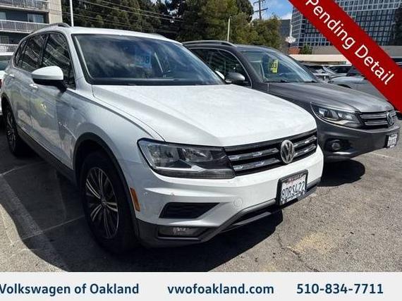 VOLKSWAGEN TIGUAN 2018 3VV3B7AX7JM111866 image