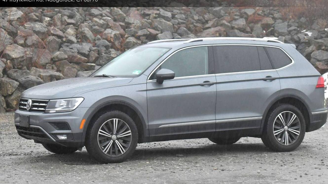 VOLKSWAGEN TIGUAN 2018 3VV2B7AX5JM106368 image