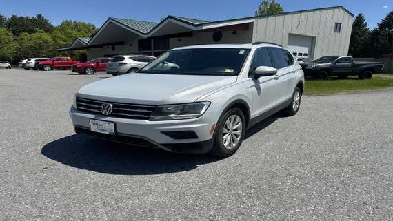 VOLKSWAGEN TIGUAN 2018 3VV2B7AX9JM133511 image