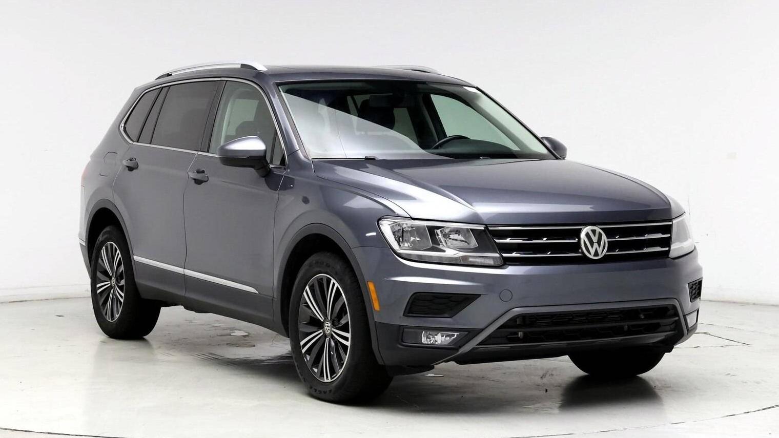 VOLKSWAGEN TIGUAN 2018 3VV3B7AX7JM112788 image