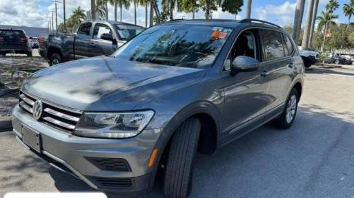 VOLKSWAGEN TIGUAN 2018 3VV2B7AX8JM142376 image