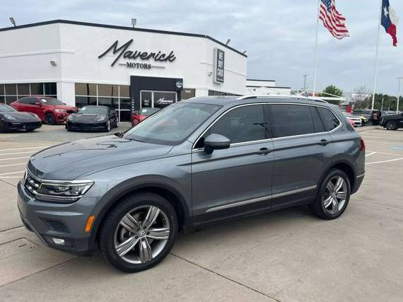 VOLKSWAGEN TIGUAN 2018 3VV5B7AX1JM004594 image