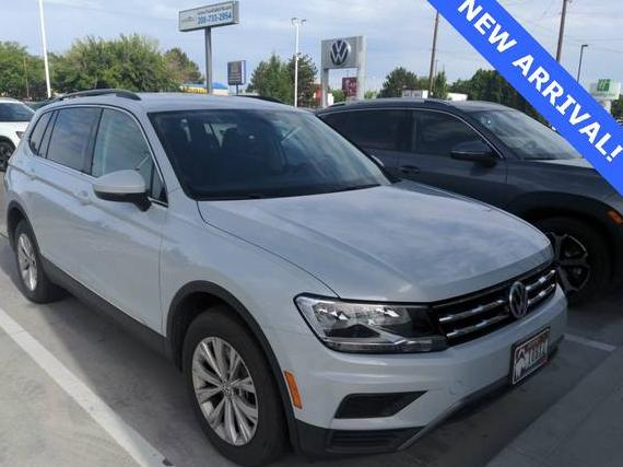 VOLKSWAGEN TIGUAN 2018 3VV2B7AX7JM161498 image