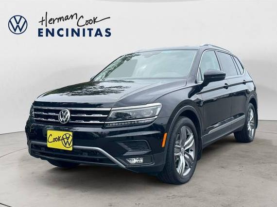 VOLKSWAGEN TIGUAN 2018 3VV5B7AX4JM136250 image