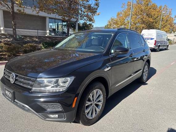 VOLKSWAGEN TIGUAN 2018 3VV3B7AX8JM033582 image
