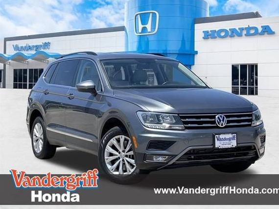 VOLKSWAGEN TIGUAN 2018 3VV3B7AX7JM008625 image