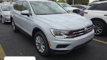 VOLKSWAGEN TIGUAN 2018 3VV3B7AX2JM144399 image