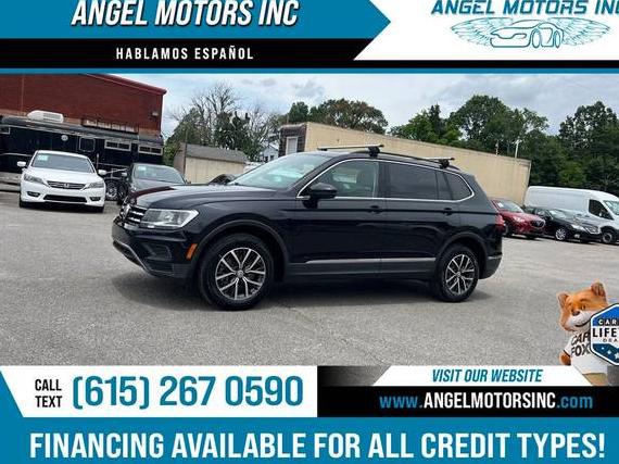 VOLKSWAGEN TIGUAN 2018 3VV2B7AX5JM214571 image