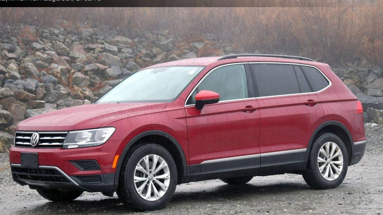 VOLKSWAGEN TIGUAN 2018 3VV2B7AX0JM072114 image