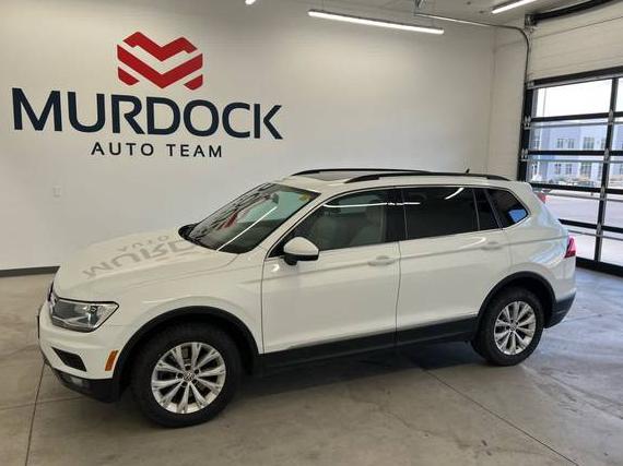 VOLKSWAGEN TIGUAN 2018 3VV2B7AX1JM023147 image