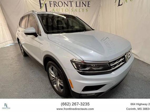 VOLKSWAGEN TIGUAN 2018 3VV5B7AX1JM157041 image