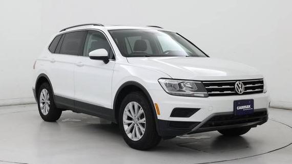 VOLKSWAGEN TIGUAN 2018 3VV2B7AX0JM119769 image