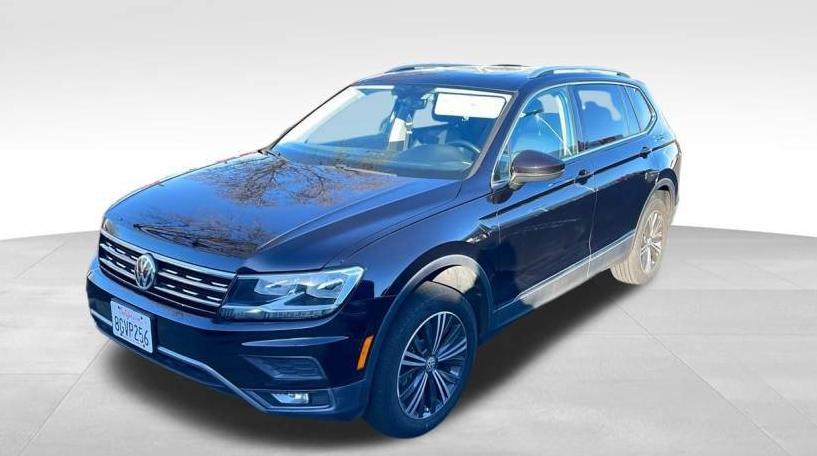 VOLKSWAGEN TIGUAN 2018 3VV2B7AX5JM215638 image