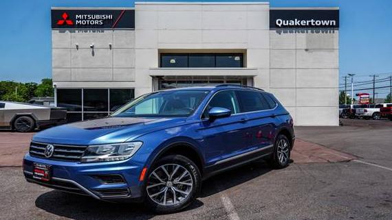 VOLKSWAGEN TIGUAN 2018 3VV2B7AX0JM193144 image