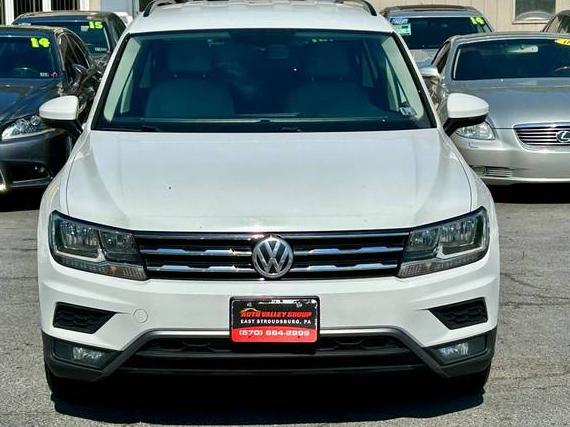 VOLKSWAGEN TIGUAN 2018 3VV2B7AX1JM035878 image