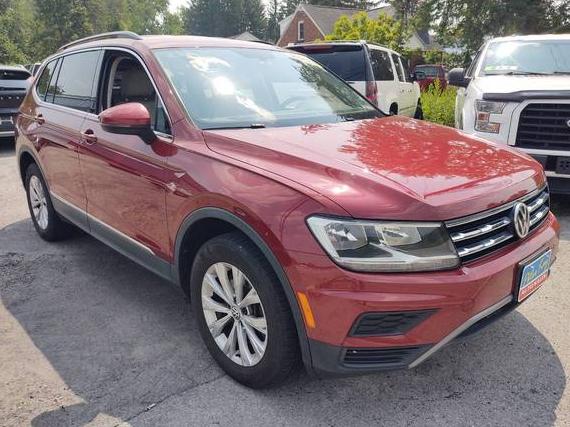 VOLKSWAGEN TIGUAN 2018 3VV2B7AX4JM041089 image