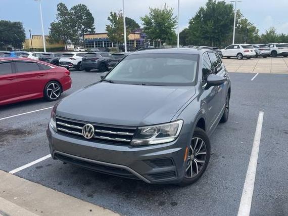 VOLKSWAGEN TIGUAN 2018 3VV3B7AX6JM194075 image