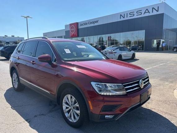 VOLKSWAGEN TIGUAN 2018 3VV3B7AXXJM031395 image