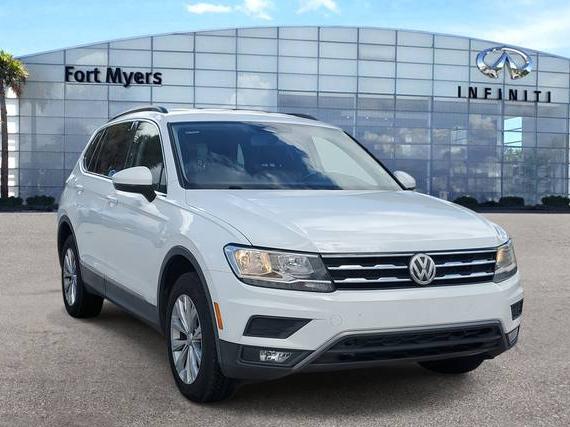 VOLKSWAGEN TIGUAN 2018 3VV3B7AX2JM003106 image