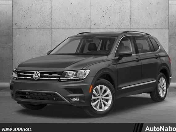 VOLKSWAGEN TIGUAN 2018 3VV3B7AX3JM153337 image
