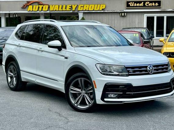 VOLKSWAGEN TIGUAN 2018 3VV2B7AXXJM217062 image