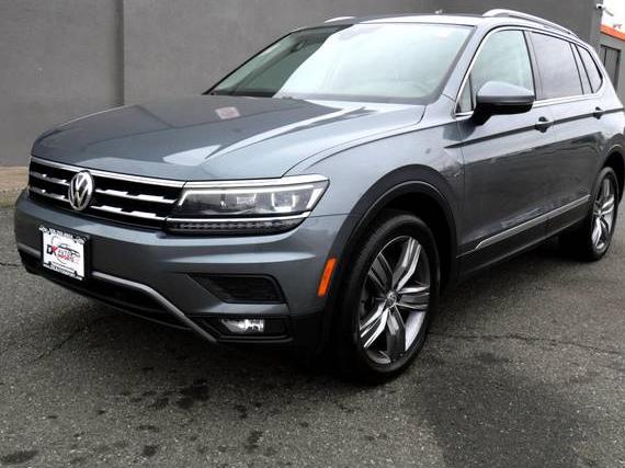 VOLKSWAGEN TIGUAN 2018 3VV4B7AX4JM141606 image